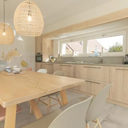 Holiday home De Lepelaar